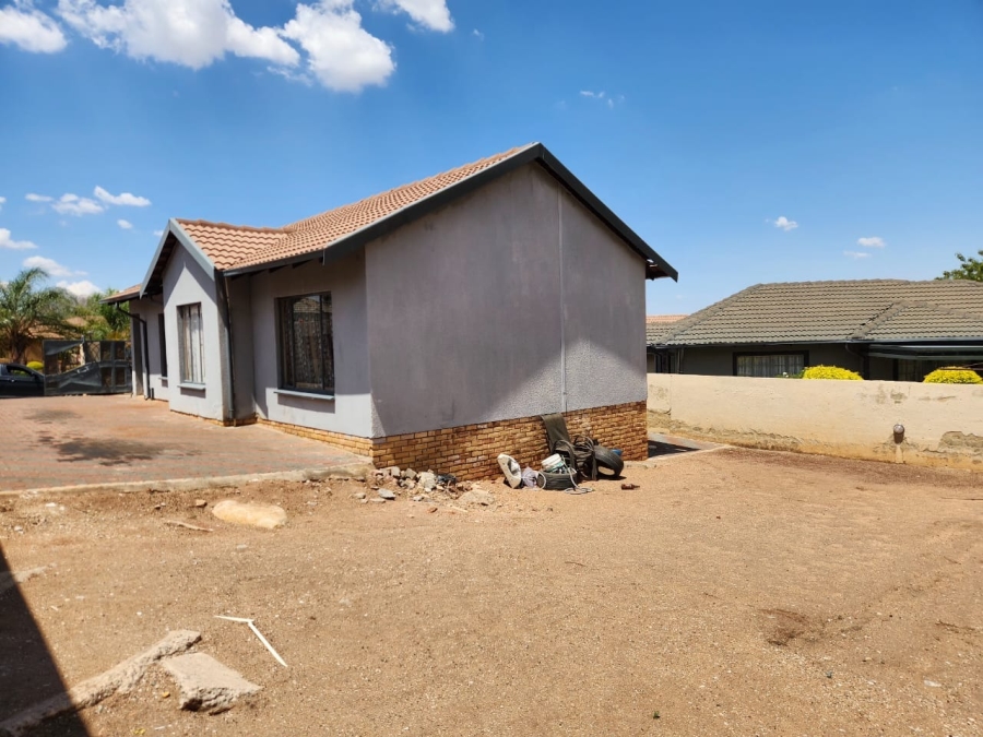 3 Bedroom Property for Sale in Tlhabane West North West